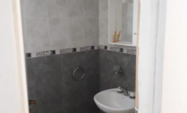 IMPECABLE TRIPLEX   EN COSTA AZUL.100 metros del mar