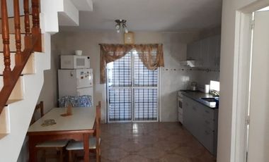 IMPECABLE TRIPLEX   EN COSTA AZUL.100 metros del mar