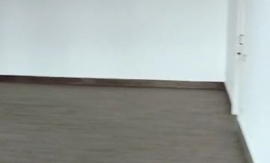 Disewakan bangunan mandiri di lantai 2. jalan raya , dekat Hypermart