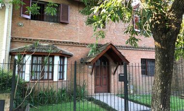 Casa en alquiler de temporada en La Horqueta.