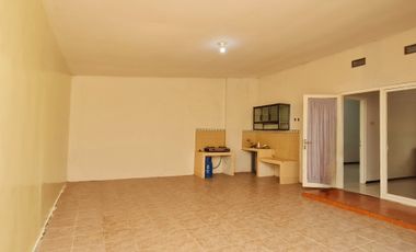 Turun Harga! Rumah Murah Luas 153 m2 di Perumahan Permata Jingga Suhat