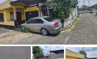 RUMAH HOOK STRATEGIS SEBELAH BAKSO PAK KRIBO JAPUNAN MERTOYUDAN