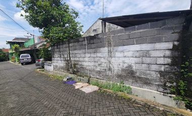 RUMAH HOOK STRATEGIS SEBELAH BAKSO PAK KRIBO JAPUNAN MERTOYUDAN