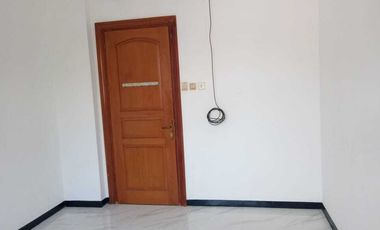 Rumah Mewah Di Komplek Taman Duren Sawit