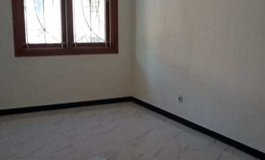 Rumah Mewah Di Komplek Taman Duren Sawit