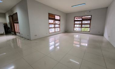 Turun Harga Kantor dijual Kol Sugiono depan Museum
