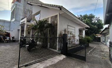 Turun Harga Kantor dijual Kol Sugiono depan Museum