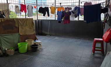 SEWA RUMAH 5 LANTAI 4x26 JEMBATAN LIMA ROW JALAN 3 MOBIL