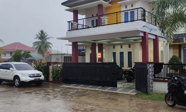 rumah 2 lantai cantik di jalur kampus unand