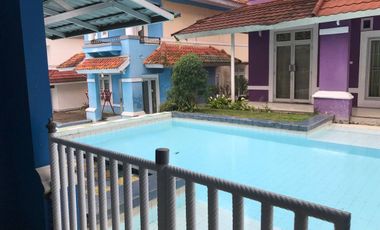 Dijual Villa 2 Lantai Full Furnished + Kolam Renang – Lokasi Strategis