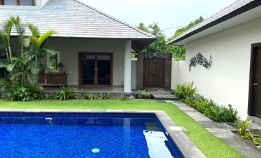 Villa mewah lokasi premium 700 meter ke pantai Sanur full furnish