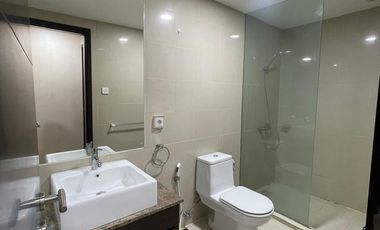 Disewakan: Apartemen Gandaria Heights 3BR,view pool, akses mall LGS