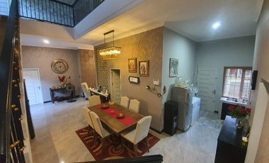 RUMAH MEWAH FURNISH DI PERUMAHAN ELIT SAMARINDA ULU 7762