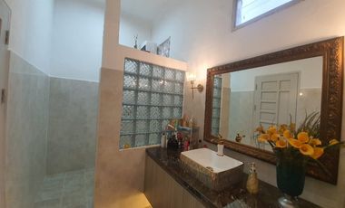 RUMAH MEWAH FURNISH DI PERUMAHAN ELIT SAMARINDA ULU 7762