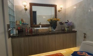 RUMAH MEWAH FURNISH DI PERUMAHAN ELIT SAMARINDA ULU 7762