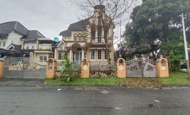 Dijual rumah hook Denhag bb