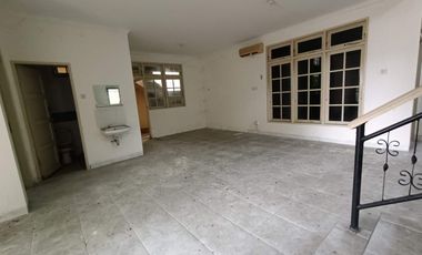 Dijual rumah hook Denhag bb