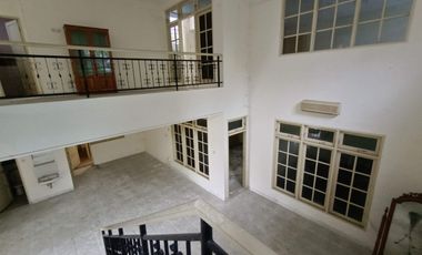 Dijual rumah hook Denhag bb