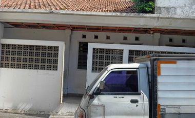 Bagus buat lapangan PADEL di jalan Sudirman Bandung