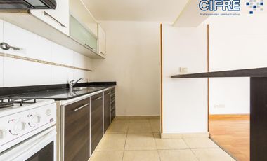 Hermoso departamento en alquiler monoambiente con balcón al contra frente.