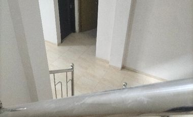 Rumah 1.5 lantai siap huni