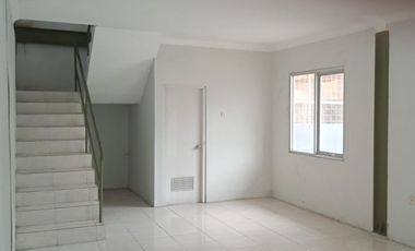 Dijual Gudang Jatake siapa pakai ada kantornya 2 lantai