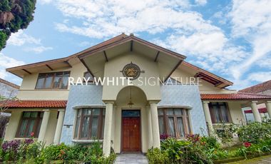 Dijual Rumah Strategis & untuk Usaha,  Jl. Maribaya, Bandung