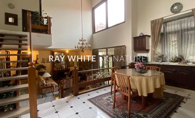 Dijual Rumah Strategis & untuk Usaha,  Jl. Maribaya, Bandung