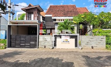 Dijual Rumah Murah  Full Furniture di Sebelah Hotel El Royal - Bwi