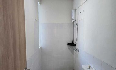 DIKONTRAKAN RUMAH 2 LANTAI FULL FURNISHED KIIC KARAWANG