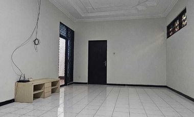 Rumah Kontrakan Bagus dan Terawat di Manyar, Surabaya