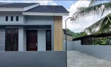RUMAH BARU SIAP HUNI SISA 1 UNIT SAMARINDA ULU 6262