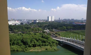 The Springlake Studio View Adem di Summarecon Bekasi