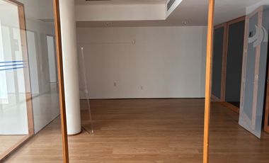 AMPLIA OFICINA EN GUADALUPE INN