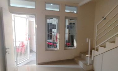 Di sewakan rumah bagus di utan kayu jakarta timur