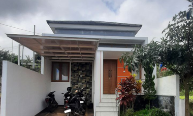 Rumah Ready dengan lingkungan asri di Cimahi