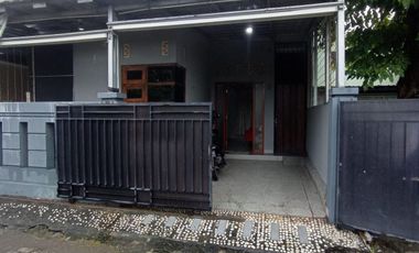 JUAL RUMAH RUMAH DUA LANTAI DI WIROSABAN UMBULHARJO YOGYAKARTA