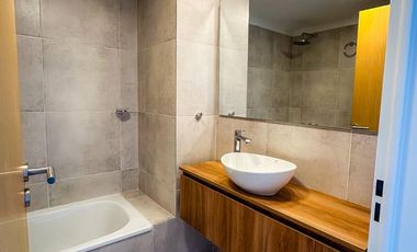 Departamento de dos ambientes en alquiler - Moron Sur.