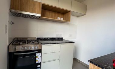 Departamento de dos ambientes en alquiler - Moron Sur.
