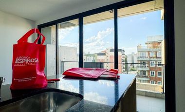 Departamento de dos ambientes en alquiler - Moron Sur.