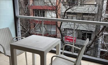 MONOAMBIENTE AMOBLADO en PALERMO con BALCON y PILETA