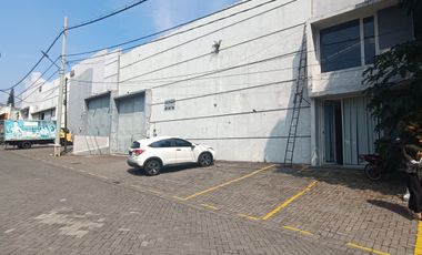 Gudang di dekat pintu tol Singosari Malang