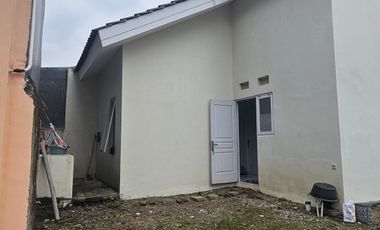 DIJUAL CEPAT RUMAH BUMI AROEPALA HERTASNING BARU DEPAN ROYAL SPRING