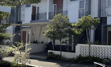 MURAHH Rumah Villa Mewah 2 Lantai Selangkah Wisata Malang Sky Land