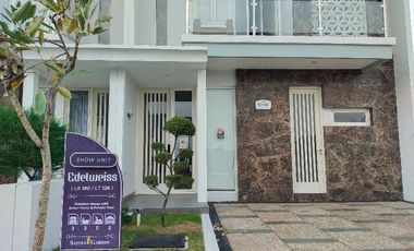 RUMAH SIAP DITEMPATI LENGKAP PRIVATE POOL DEKAT EXIT TOL SIDOARJO