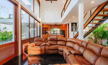 Bright Airy and Spacious 5-Beds Villa in Canggu Center