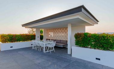 Bright Airy and Spacious 5-Beds Villa in Canggu Center