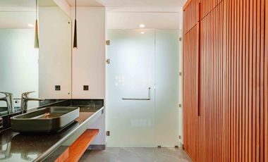 Bright Airy and Spacious 5-Beds Villa in Canggu Center