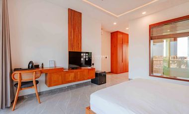 Bright Airy and Spacious 5-Beds Villa in Canggu Center