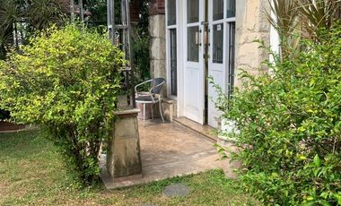 Disewakan rumah kolonial modern full furnished di pusat kota Cirebon